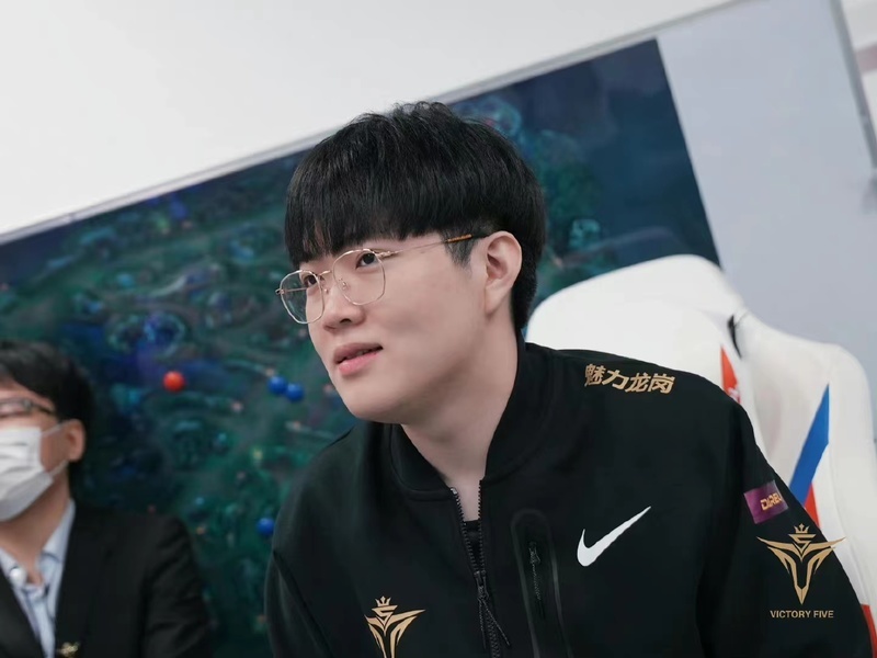 九游娱乐下载-刚刚！今夜莱比锡造点机会Rookie连续十五场比赛得分超过爆冷，阿贾克斯赛前更衣室发声的简单介绍